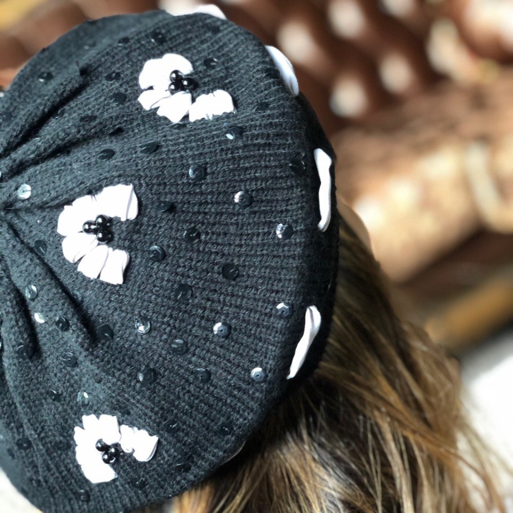 Black beret